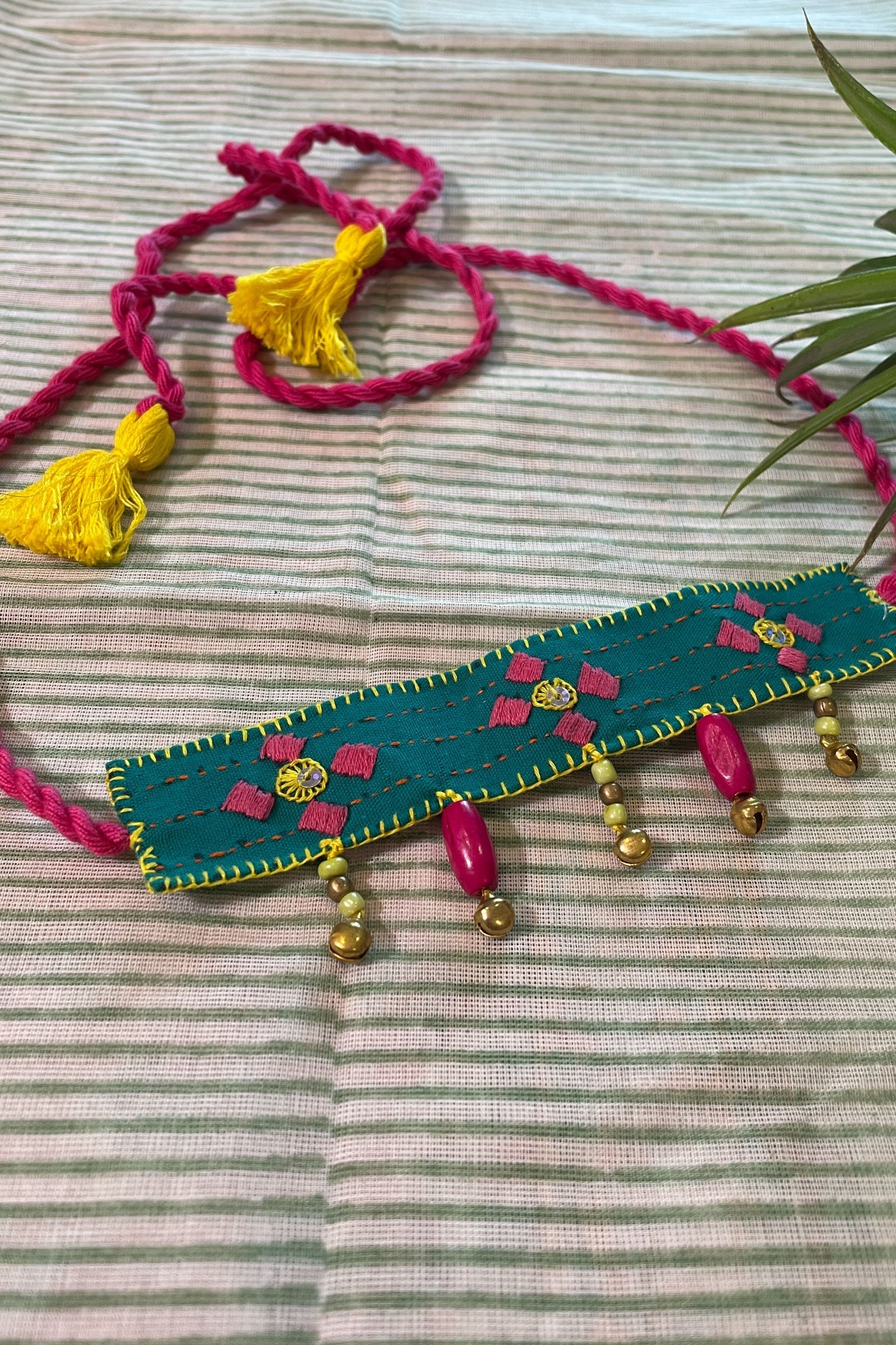 GREEN PINK FABRIC HAND EMBROIDERED CHOKER