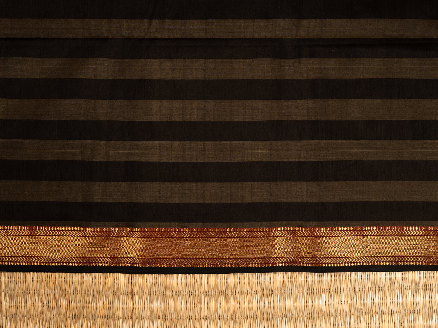 BLACK & RED CHECK MAHESHWARI HANDLOOM SARI