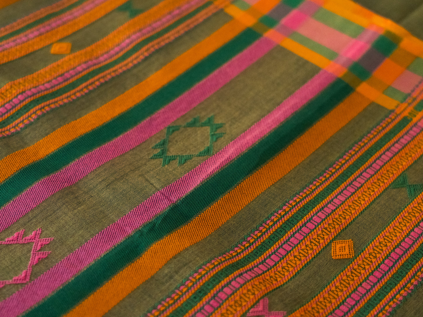 GREY ORANGE BHUJODI SARI