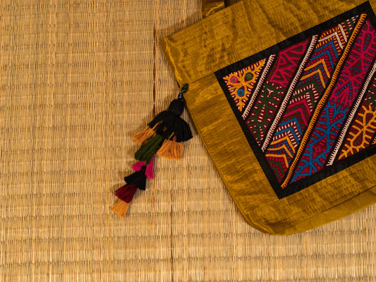 THREADS OF TRADITION (TOTE BAG)