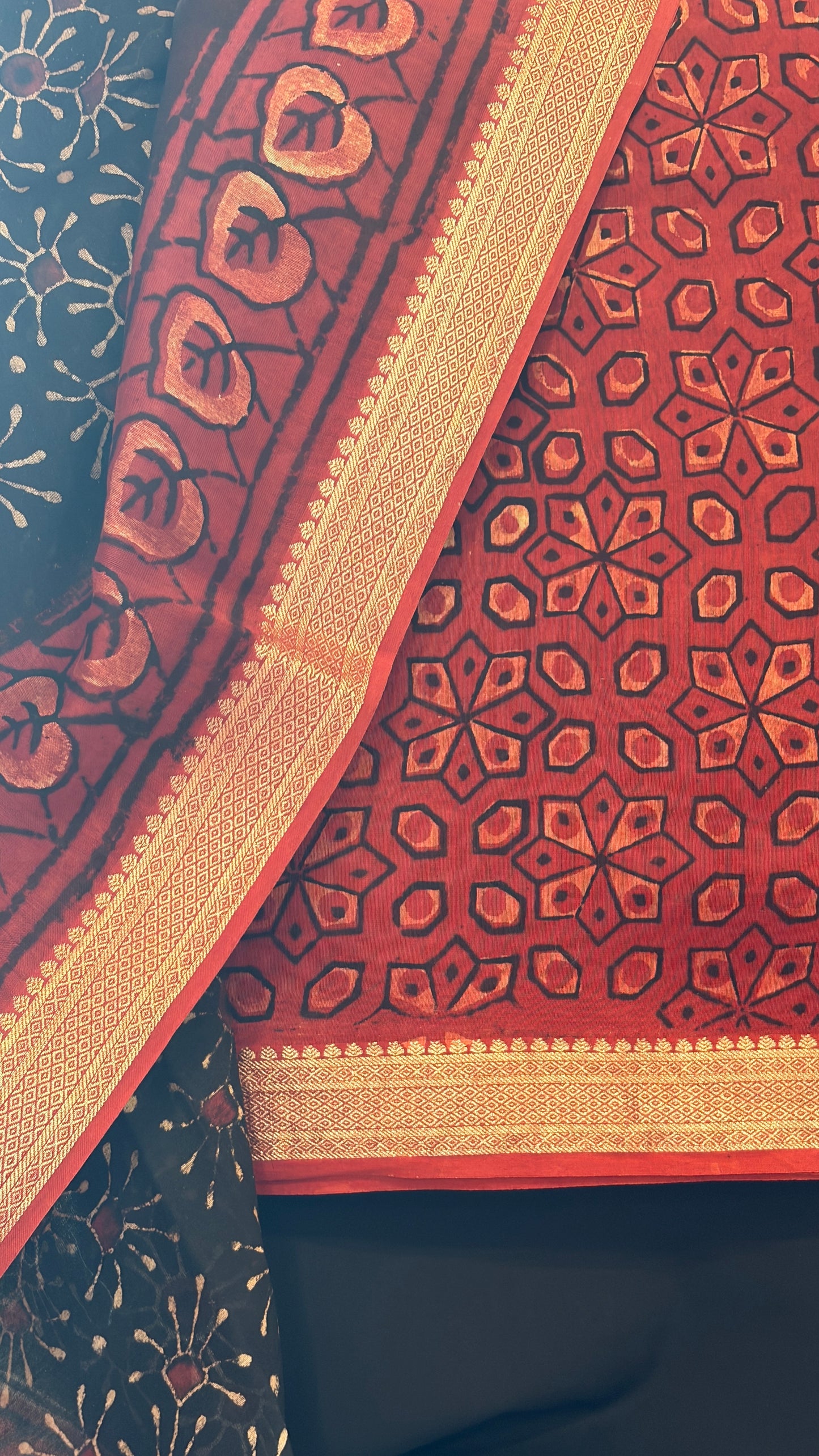 Maroon Geometric Hand Print Suit