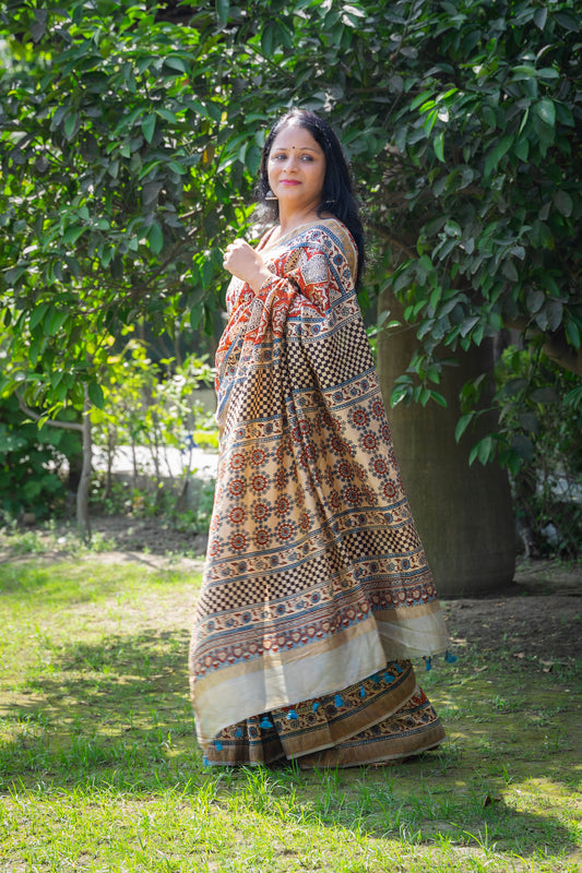 RED WHITE AJRAKH BLOCK PRINT SARI