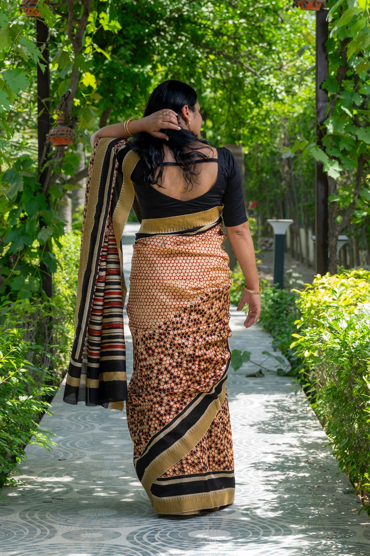 RED-BLACK FLOWER BLOCK PRINT CHANDERI SARI