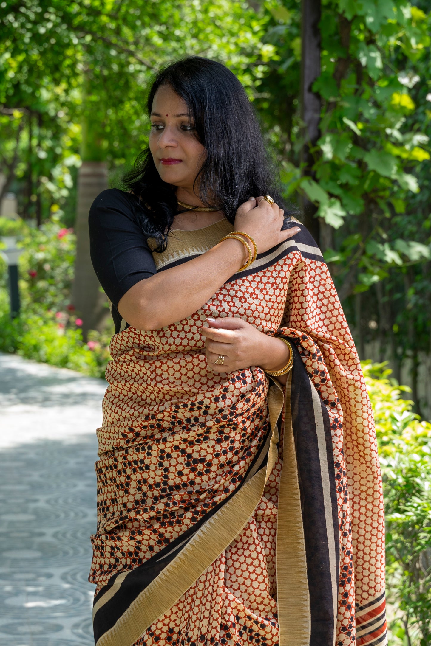 RED-BLACK FLOWER BLOCK PRINT CHANDERI SARI