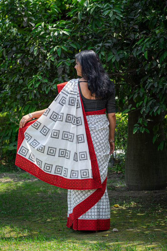 WHITE RED PATCH BORDER COTTON SARI