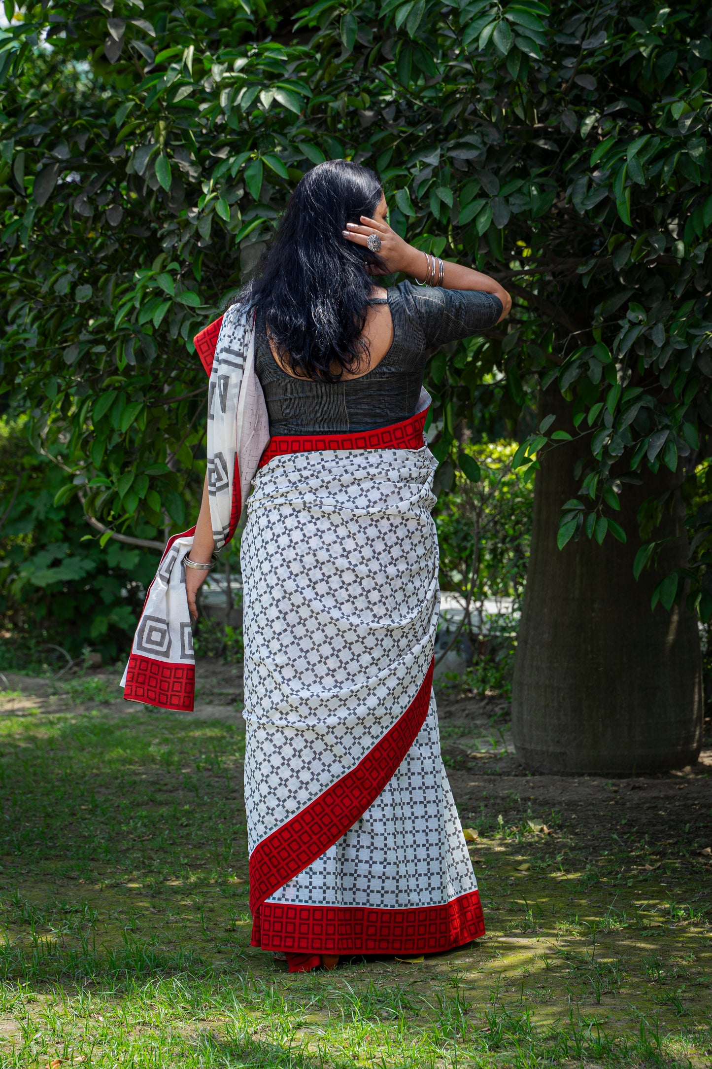 WHITE RED PATCH BORDER COTTON SARI