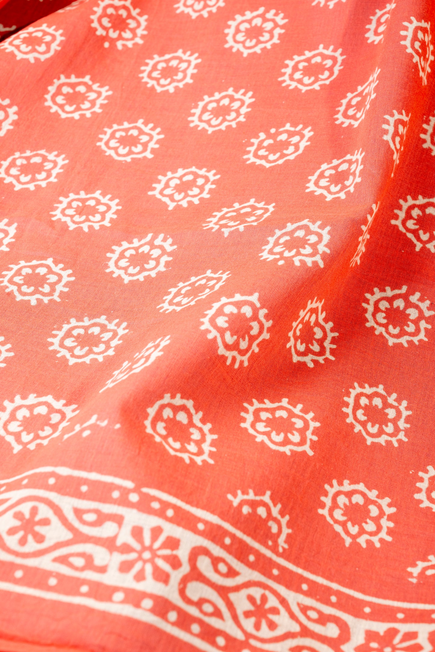 CORAL WHITE BLOCK PRINT COTTON SARI