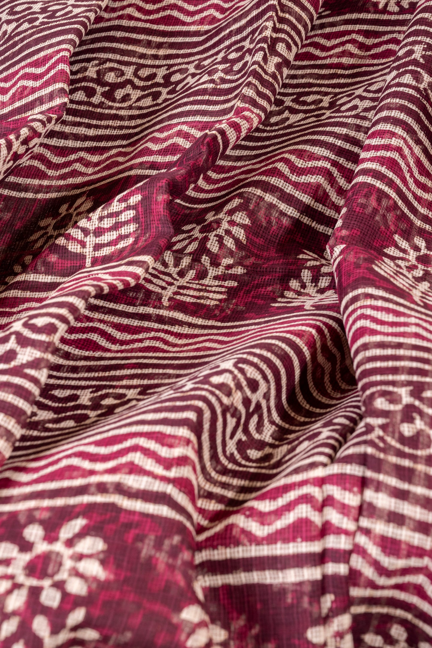 WINE-WHITE MOTIF BLOCK PRINT KOTA DORIA SARI