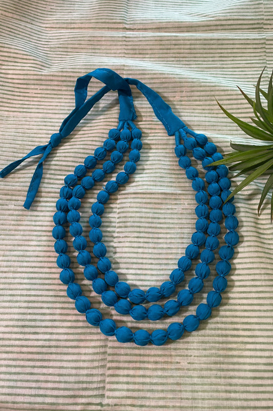 BLUE 3-LAYERED NECK-PIECE
