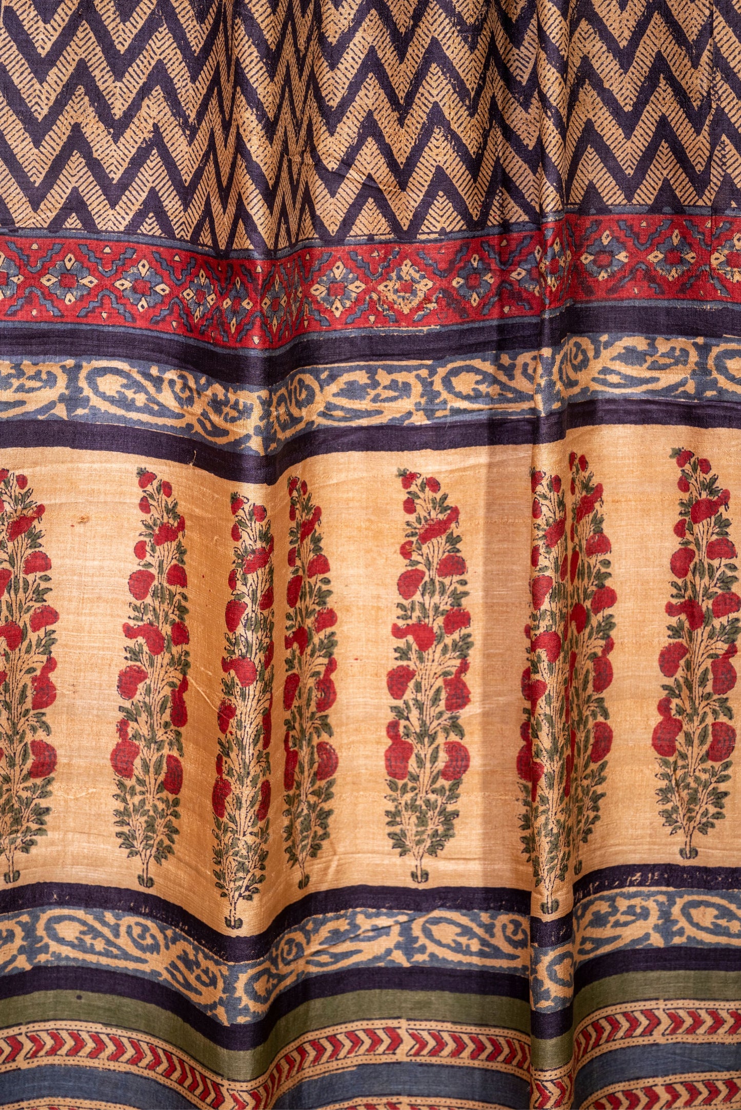 GEOMETRIC GRACE TUSSAR SILK SARI