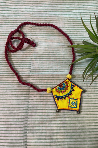 YELLOW FABRIC HAND EMBROIDERED NECK-PIECE