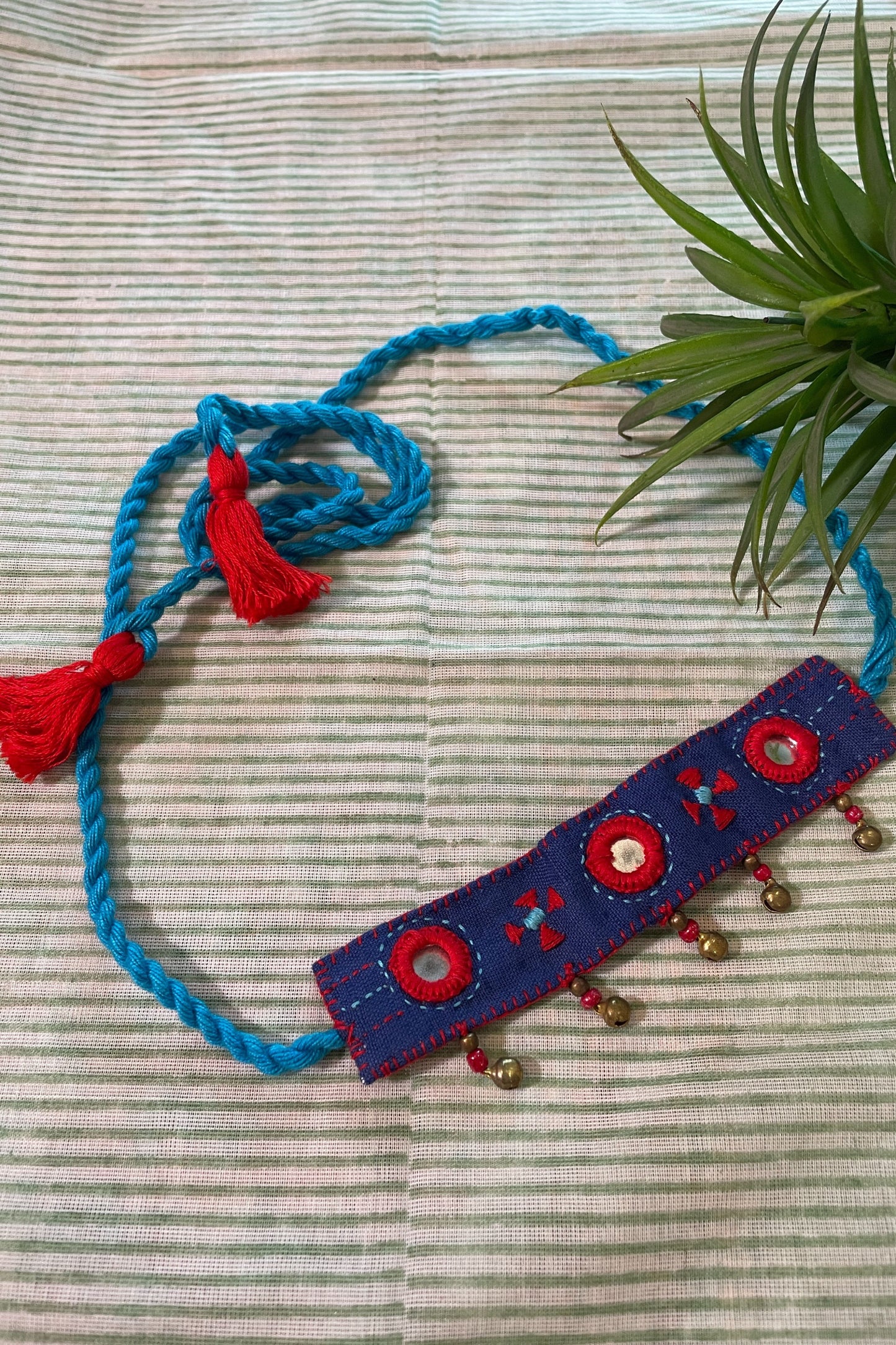 BLUE RED FABRIC HAND EMBROIDERED CHOKER