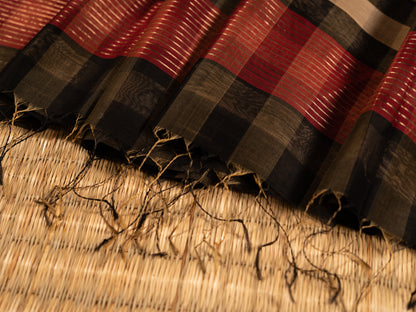 BLACK & RED CHECK MAHESHWARI HANDLOOM SARI