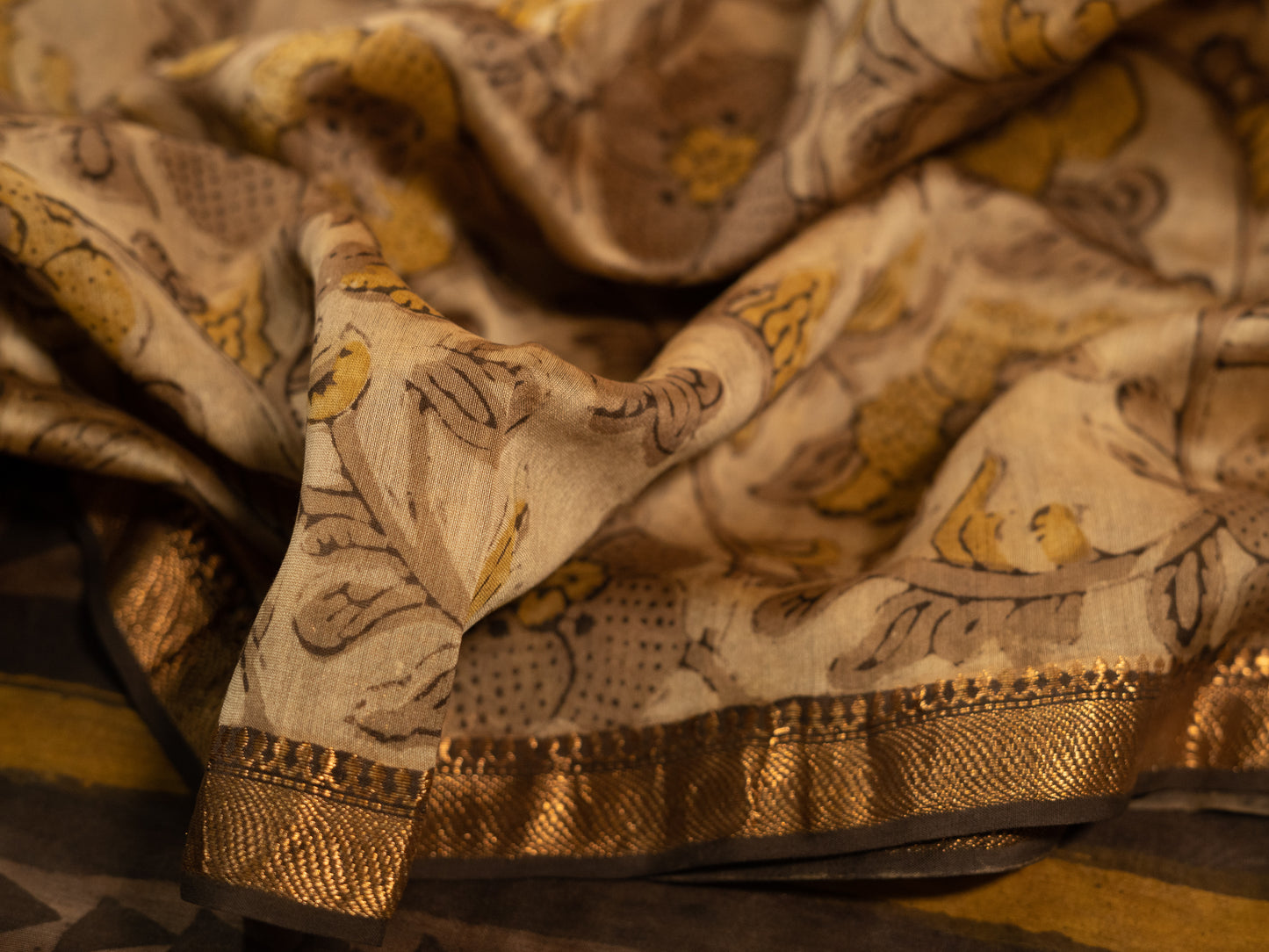 CREAMISH BROWN  'VANASPATI' BLOCK PRINT MAHESHWARI SILK COTTON SARI
