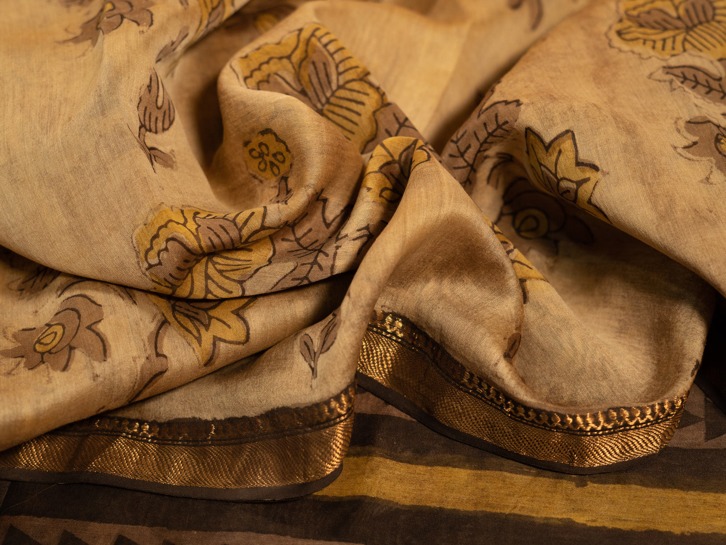 CREAMISH BROWN  'VANASPATI' BLOCK PRINT MAHESHWARI SILK COTTON SARI