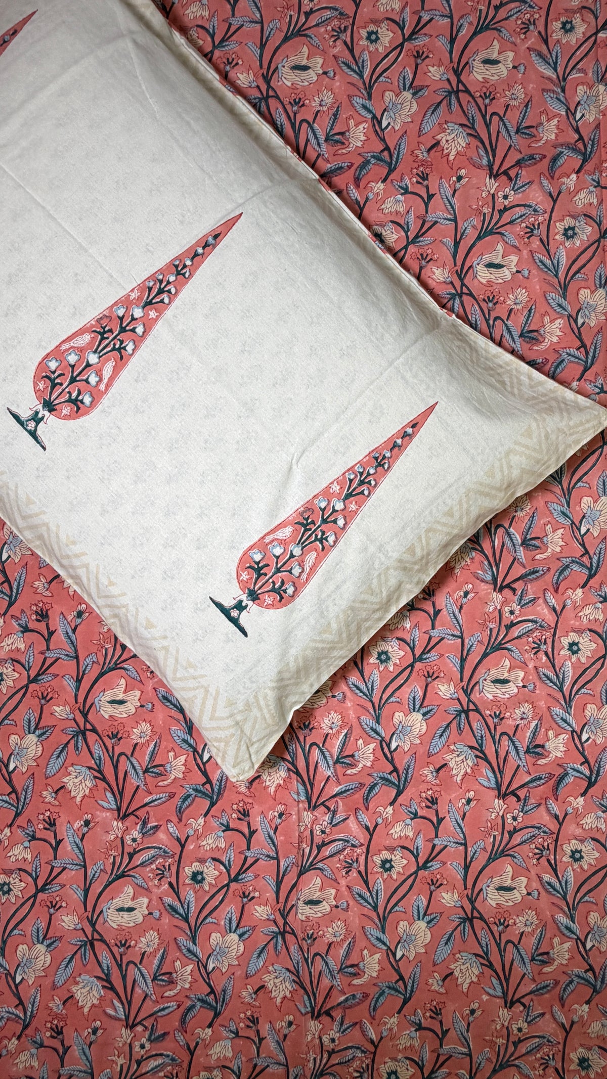 FLORAL PINK HANDBLOCK PRINTED COTTON BEDCOVER