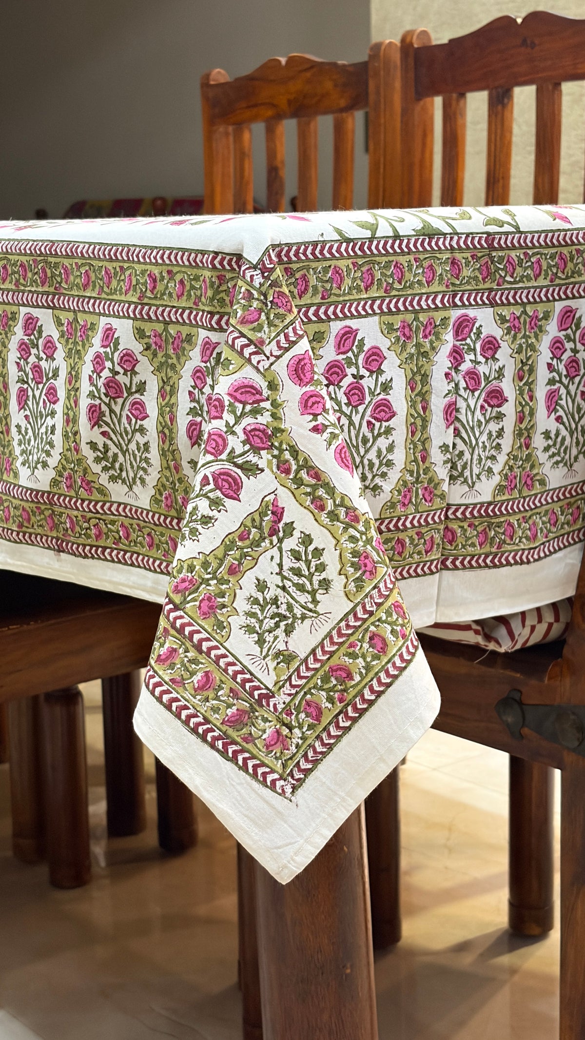 Green Vine & Pink Floral Tablecover