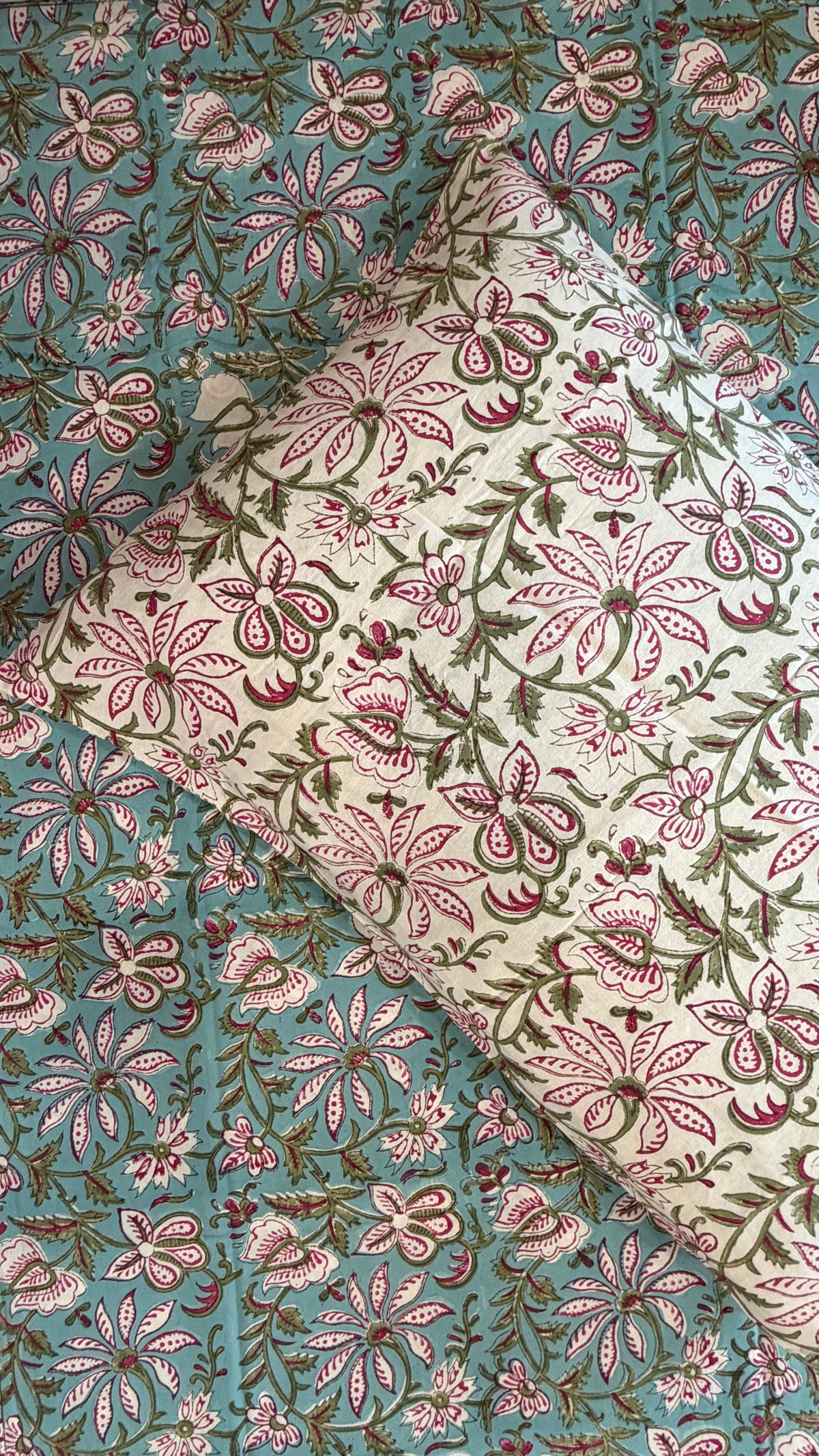 Turquoise Floral Jaal Bedsheet