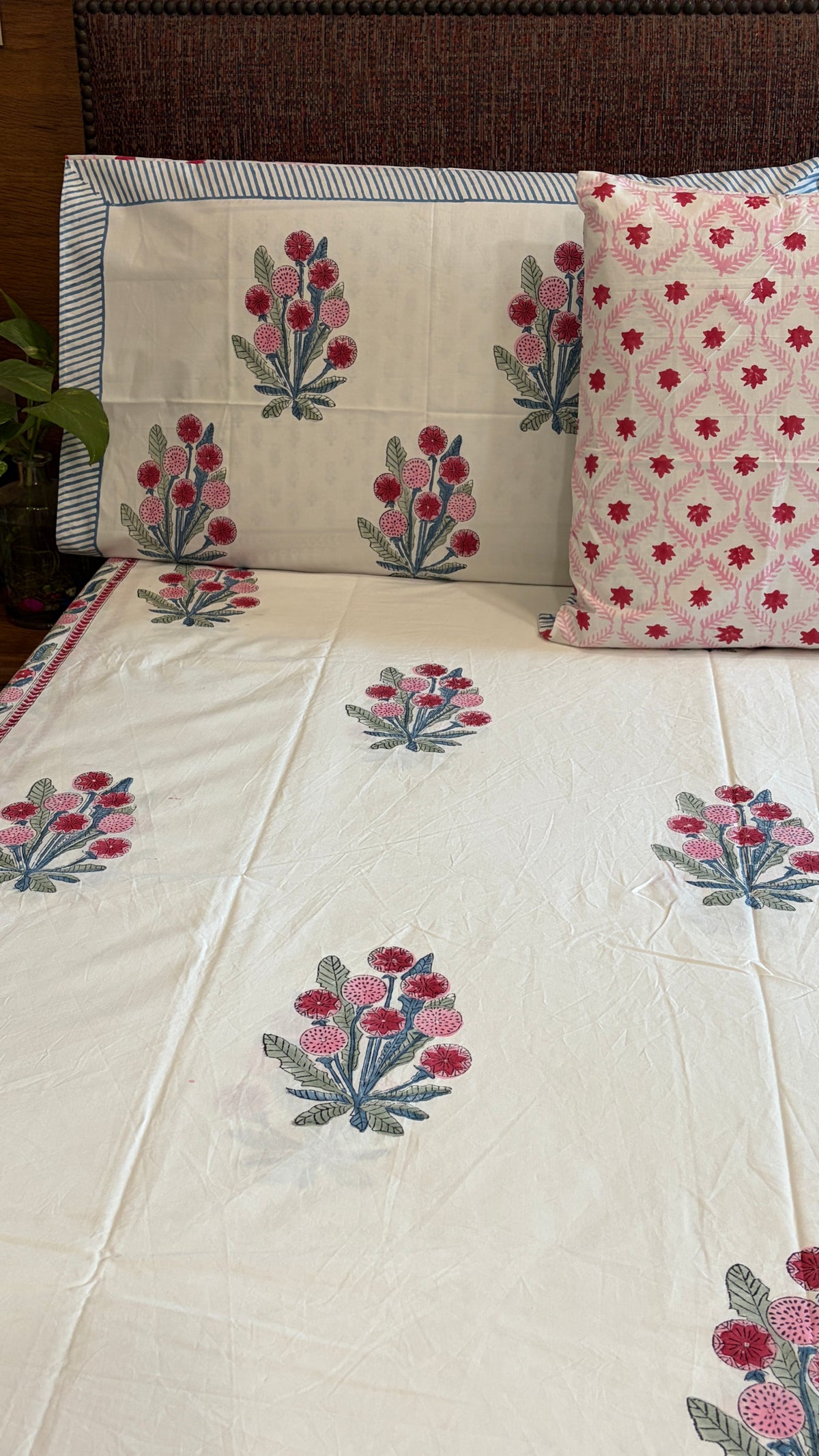 Off-White with Crimson Bedsheet