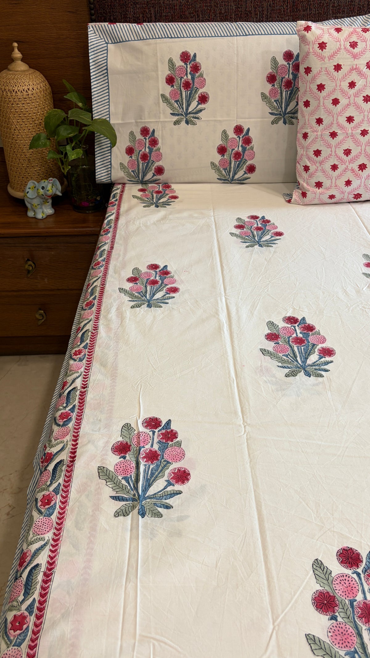 Off-White with Crimson Bedsheet