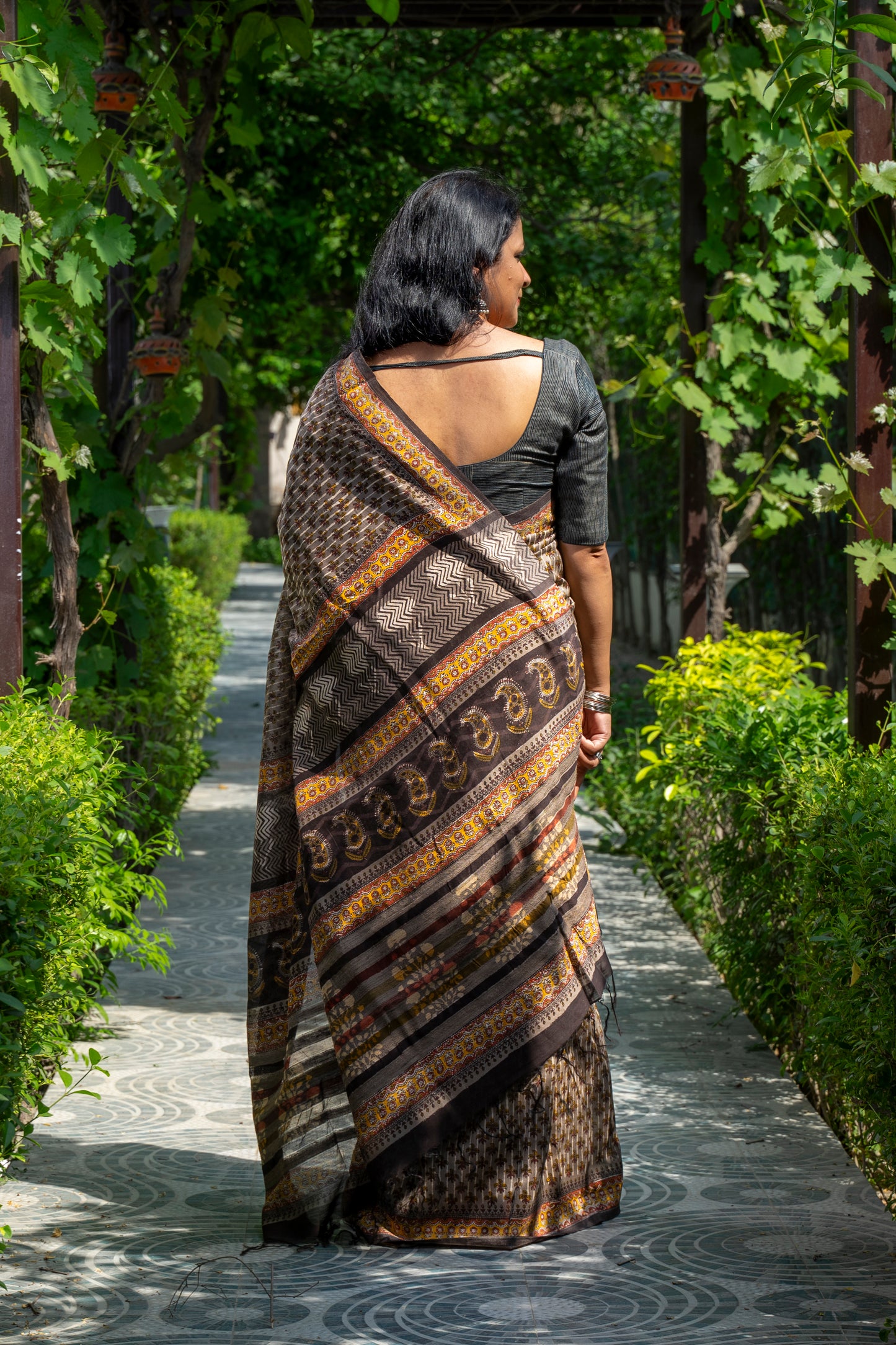 LIGHT BROWN-MAROON FLOWER BLOCK PRINT CHANDERI SARI
