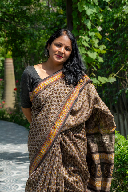 LIGHT BROWN-MAROON FLOWER BLOCK PRINT CHANDERI SARI