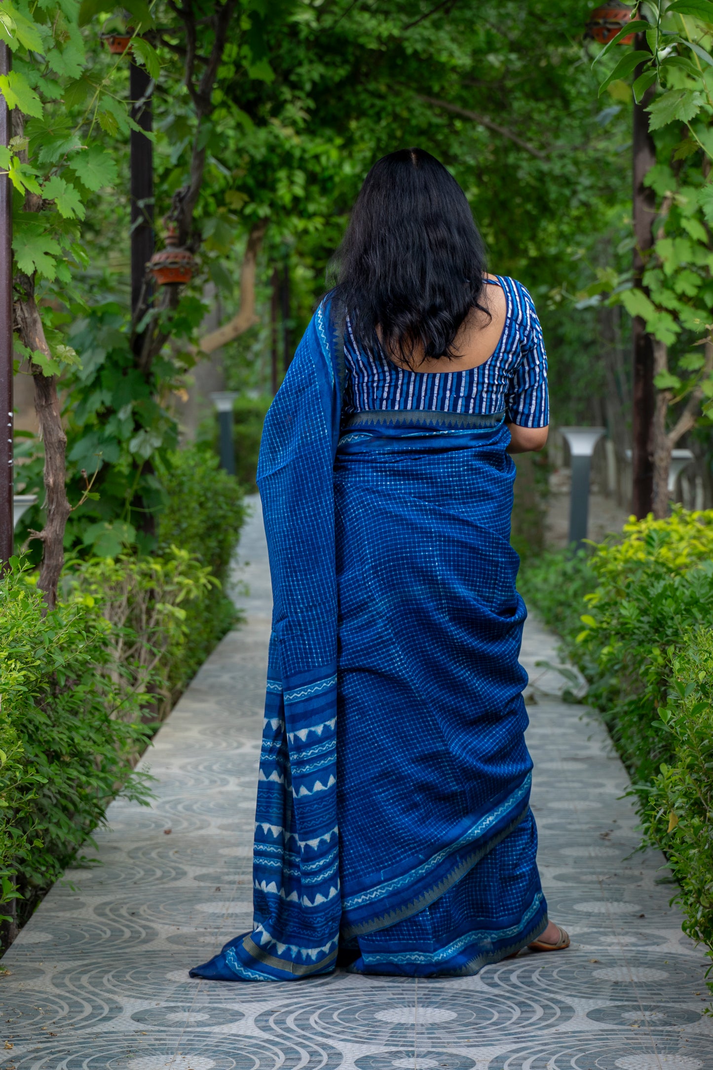 INDIGO WHITE CHECK BLOCK PRINT CHANDERI SARI