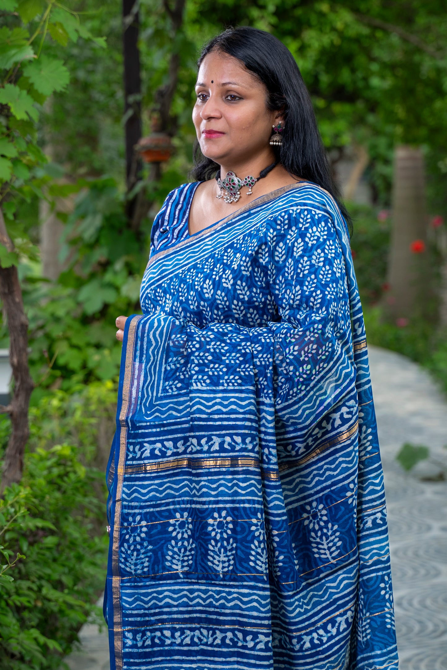 INDIGO WHITE MOTIF BLOCK PRINT CHANDERI SARI