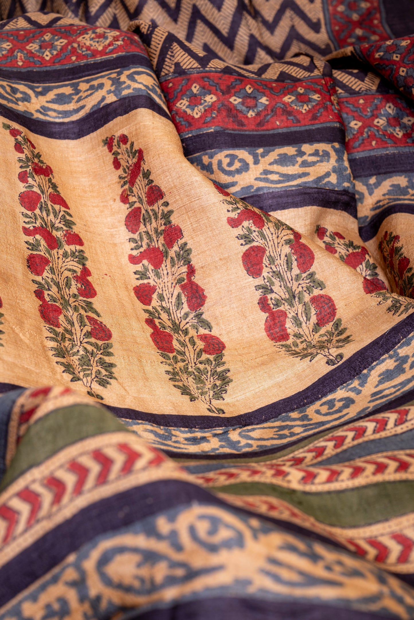 GEOMETRIC GRACE TUSSAR SILK SARI